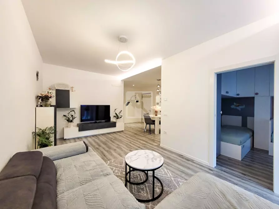 Immagine 8 di Appartamento in vendita  in Via Giacomo Bozzoni a Riva Del Garda