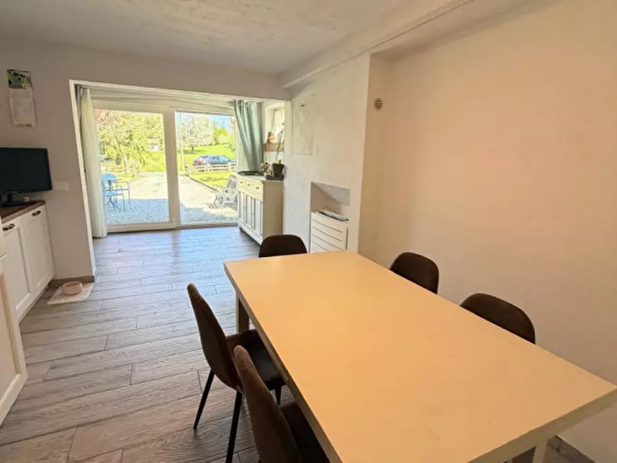 Immagine 2 di Casa indipendente in vendita  a Giavera Del Montello