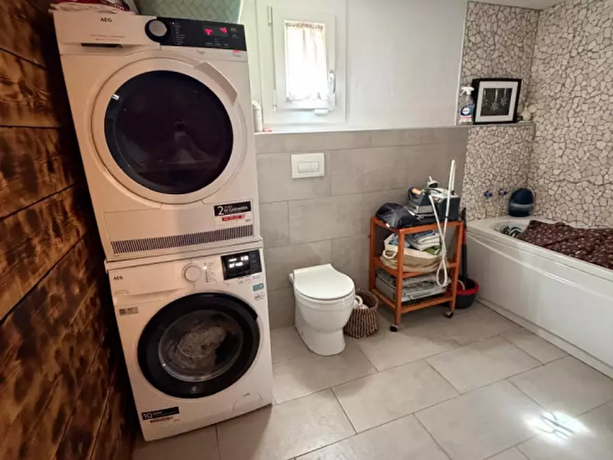 Immagine 10 di Casa indipendente in vendita  a Giavera Del Montello
