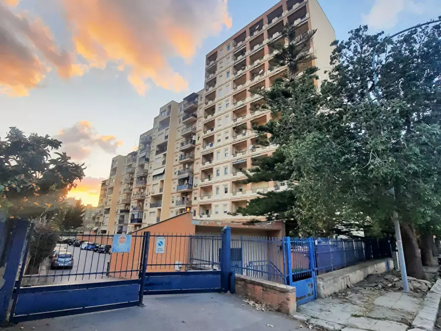 Immagine 2 di Appartamento in vendita  in Via Placido Rizzoto a Palermo