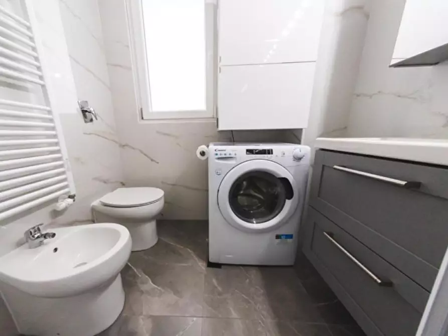 Immagine 33 di Appartamento in affitto  in Via Palmanova a Milano