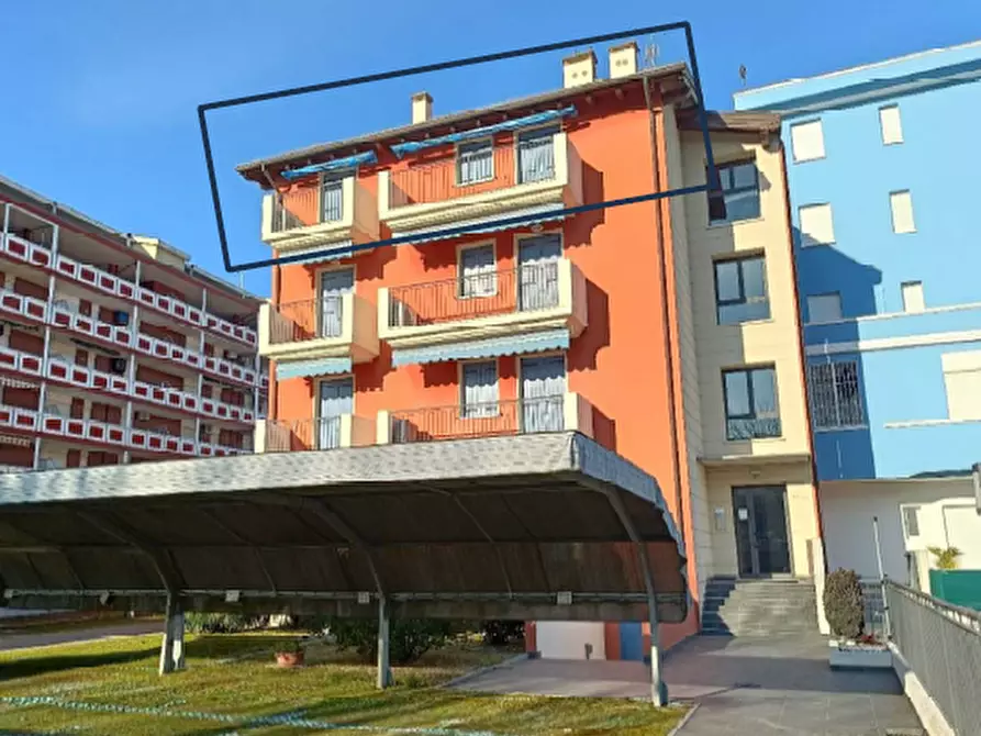 Immagine 1 di Appartamento in vendita  in Corso Amalfi a Caorle