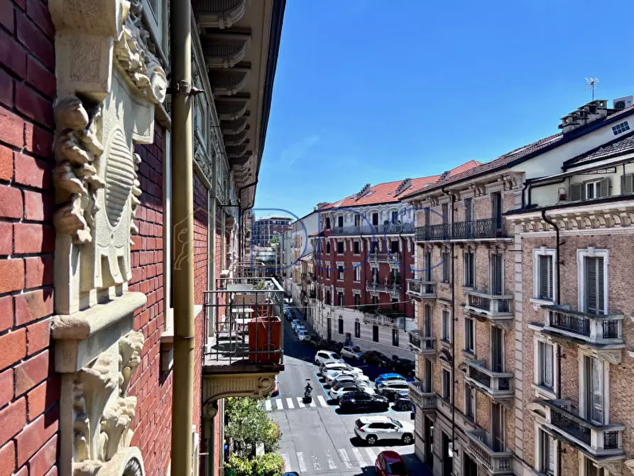 Immagine 5 di Appartamento in vendita  in Via Amedeo Peyron 14 a Torino