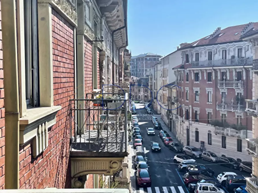 Immagine 12 di Appartamento in vendita  in Via Amedeo Peyron 14 a Torino
