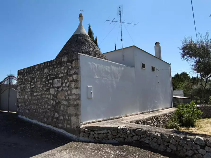 Immagine 4 di Villa in vendita  in SS 172 a Putignano