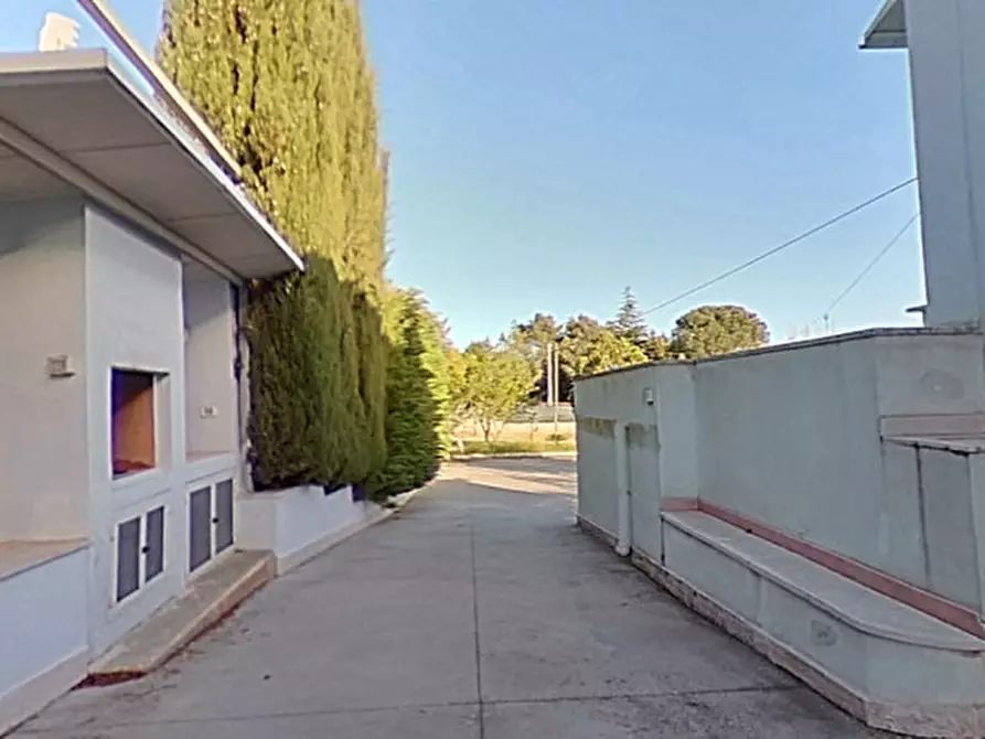 Immagine 7 di Villa in vendita  in SS 172 a Putignano