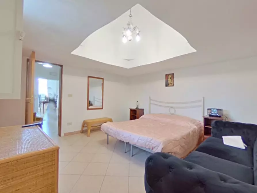 Immagine 24 di Villa in vendita  in SS 172 a Putignano