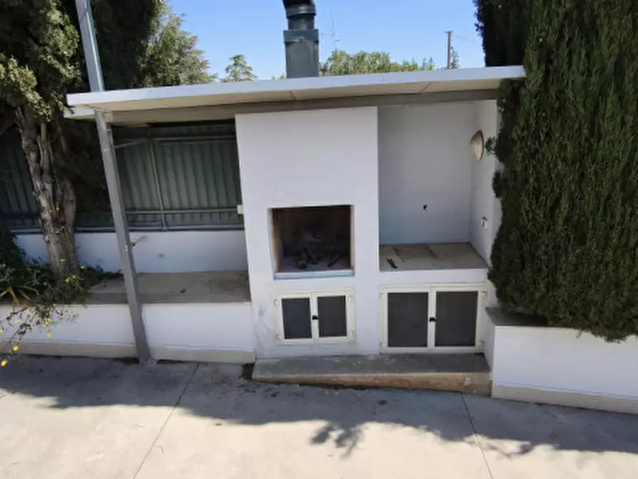 Immagine 36 di Villa in vendita  in SS 172 a Putignano