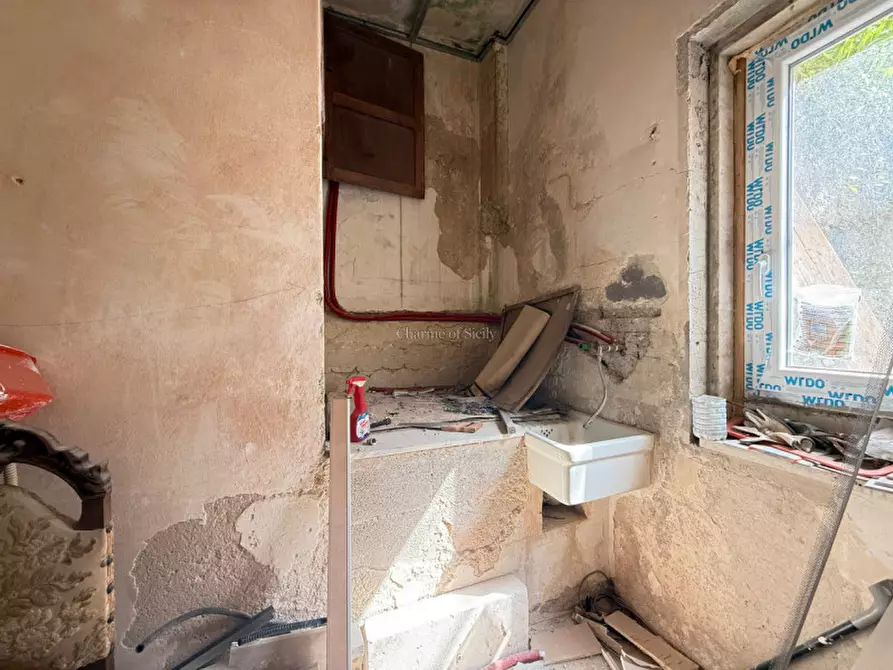 Immagine 11 di Casa indipendente in vendita  a Modica