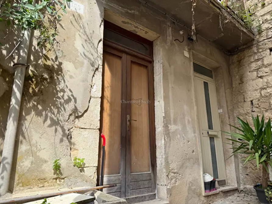 Immagine 33 di Casa indipendente in vendita  a Modica