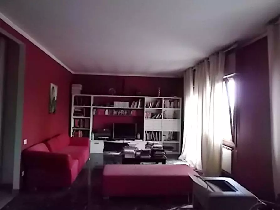 Immagine 6 di Appartamento in vendita  in Piazza del Mercato, 14 a Venezia