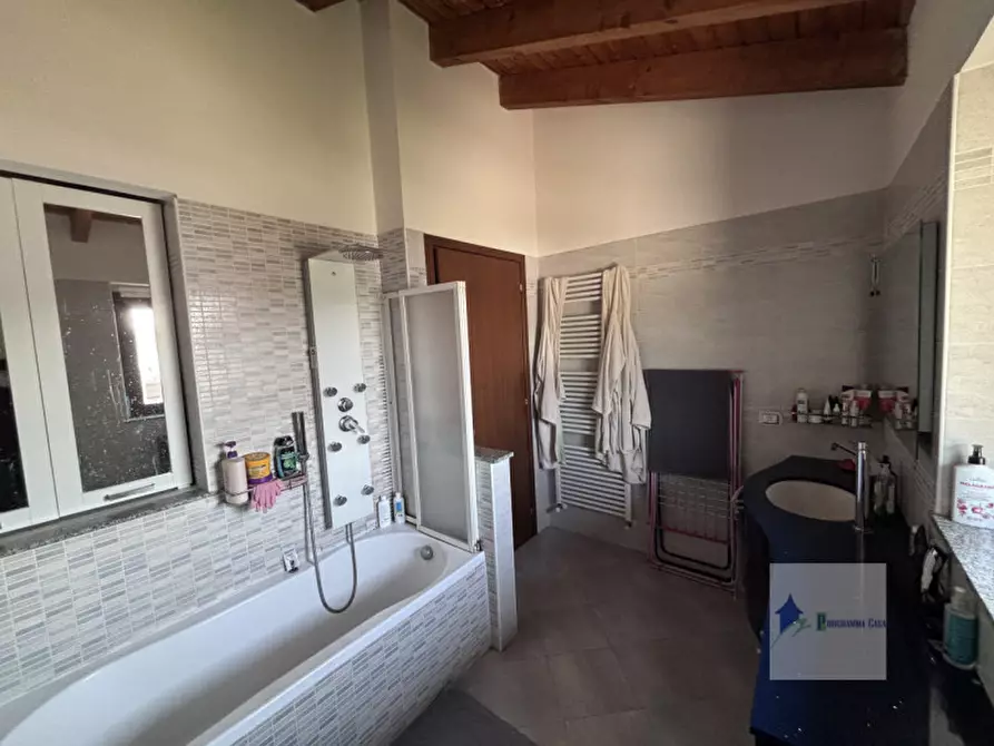 Immagine 25 di Villa in vendita  in Via John Fitzgerald Kennedy a Turbigo