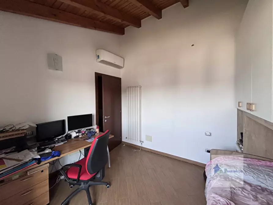 Immagine 27 di Villa in vendita  in Via John Fitzgerald Kennedy a Turbigo