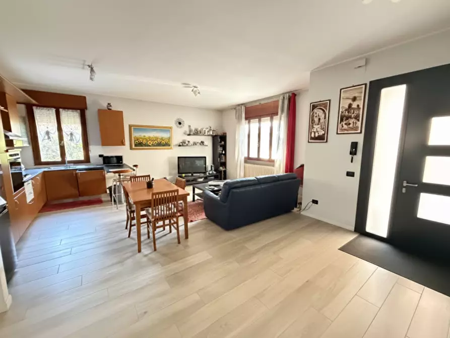 Immagine 2 di Casa bifamiliare in vendita  a Tombolo