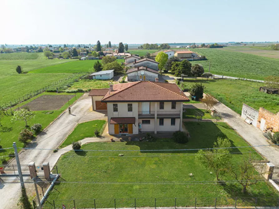 Immagine 2 di Casa indipendente in vendita  in VIA ROMA a Pozzonovo