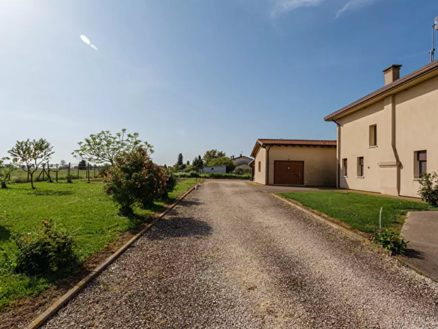 Immagine 65 di Casa indipendente in vendita  in VIA ROMA a Pozzonovo