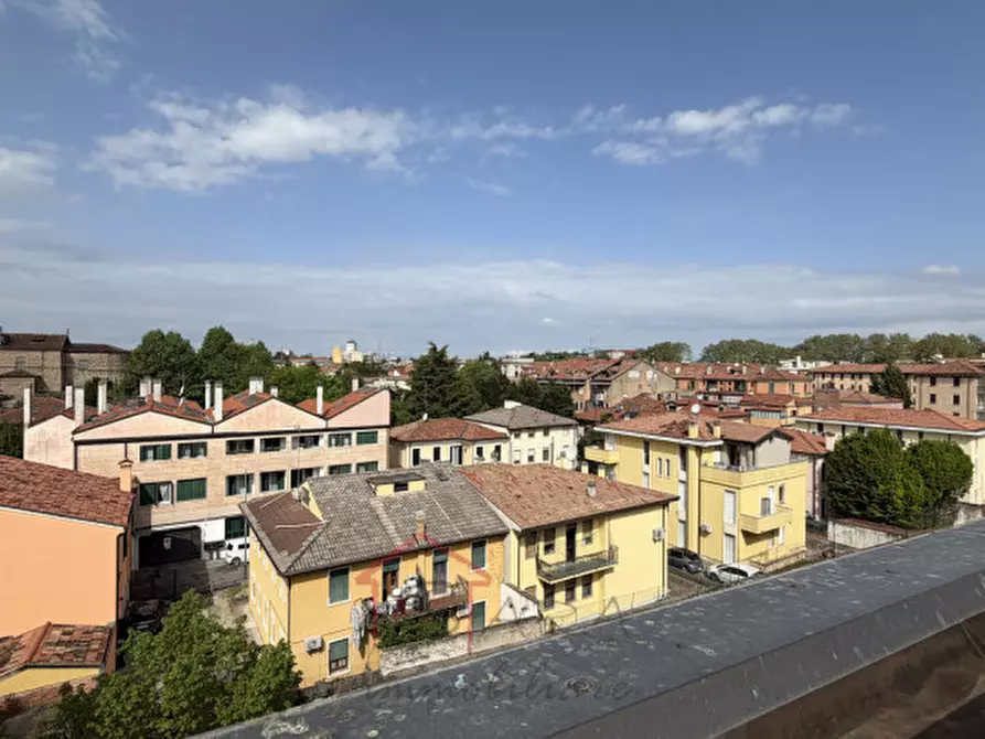 Immagine 3 di Appartamento in vendita  in Via del Portello a Padova