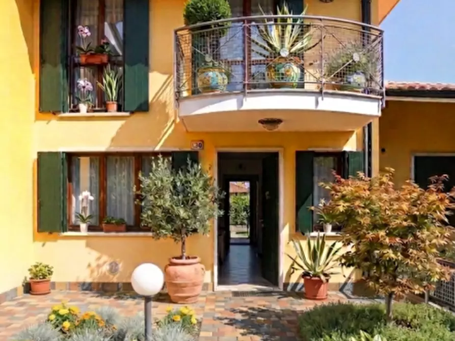 Immagine 1 di Villetta a schiera in vendita  in Via Nogarole a San Bonifacio