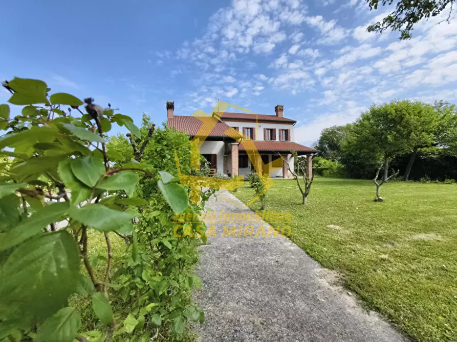 Immagine 2 di Villa in vendita  in Via Gaffarello a Santa Maria Di Sala