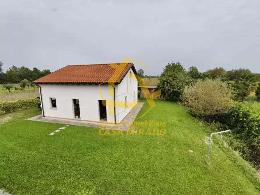 Immagine 18 di Villa in vendita  in Via Gaffarello a Santa Maria Di Sala
