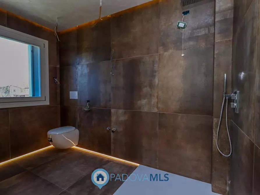 Immagine 21 di Casa bifamiliare in vendita  in Via Podrecca, 29 a Abano Terme