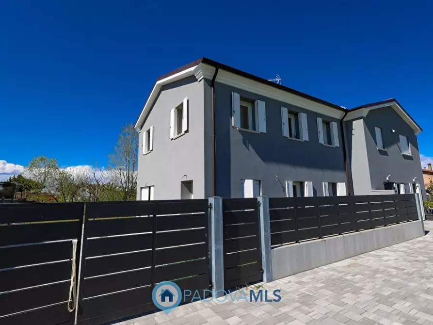 Immagine 35 di Casa bifamiliare in vendita  in Via Podrecca, 29 a Abano Terme