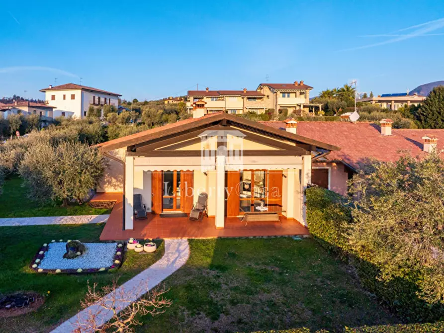 Immagine 6 di Villa in vendita  in Via Vallette a San Felice Del Benaco