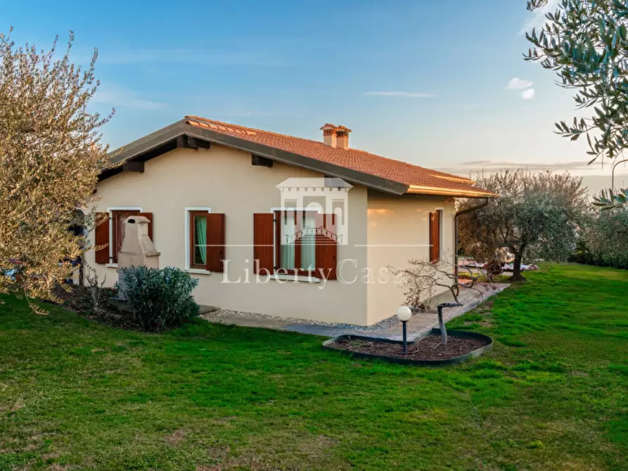 Immagine 16 di Villa in vendita  in Via Vallette a San Felice Del Benaco