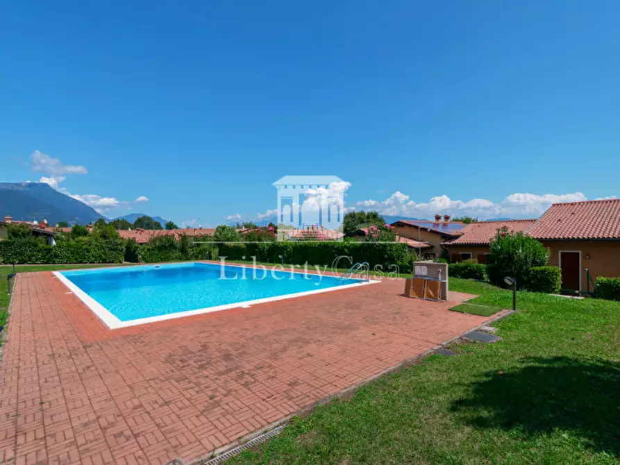 Immagine 18 di Villa in vendita  in Via Vallette a San Felice Del Benaco