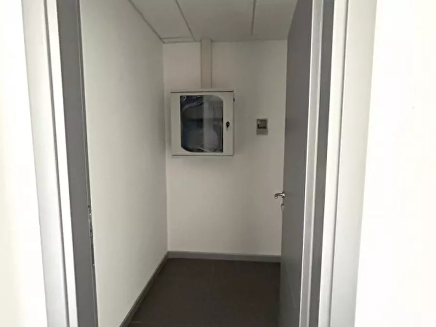 Immagine 12 di Ufficio in vendita  in Via Uruguay a Padova