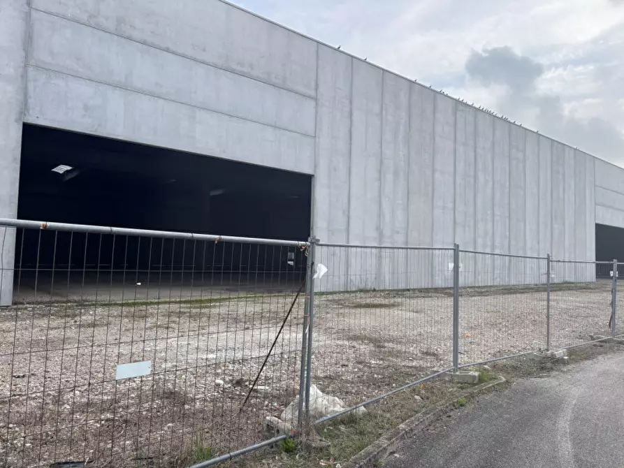 Immagine 1 di Capannone industriale in vendita  in Via Brigata Marche a Istrana
