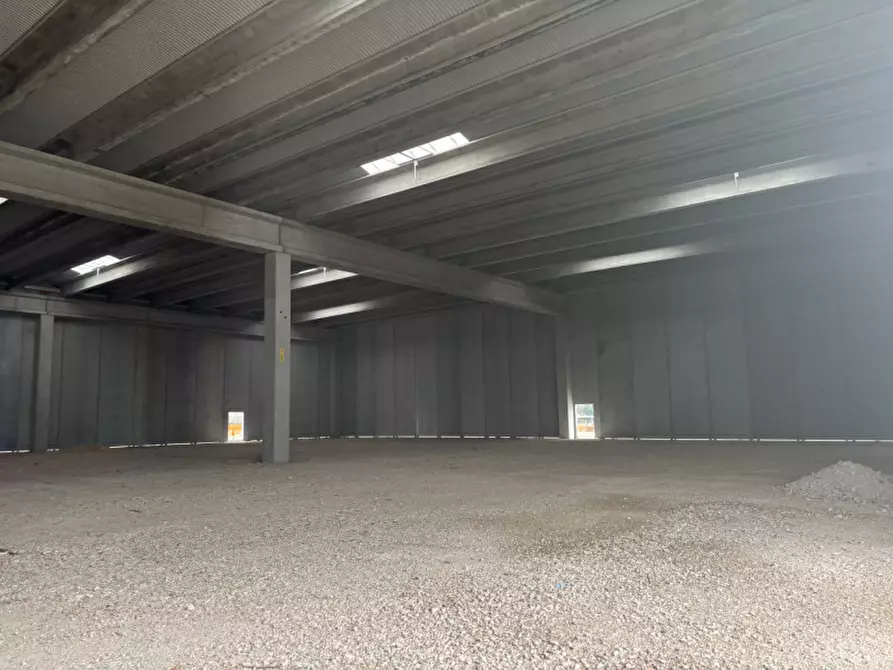 Immagine 5 di Capannone industriale in vendita  in Via Brigata Marche a Istrana