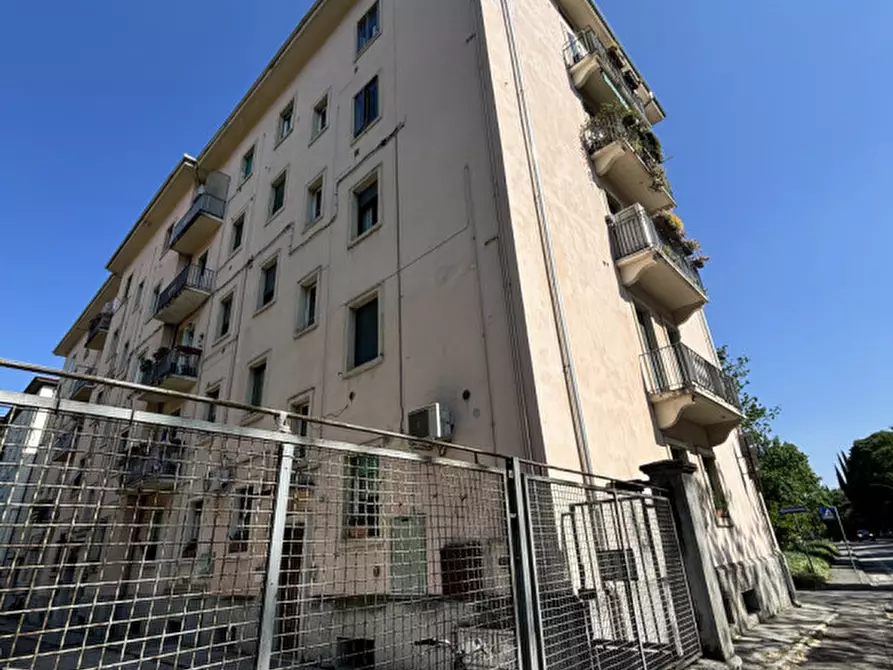 Immagine 6 di Appartamento in vendita  in Via Silvio Pellico, 24 a Verona