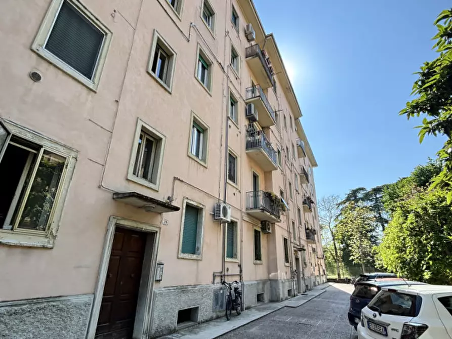 Immagine 7 di Appartamento in vendita  in Via Silvio Pellico, 24 a Verona