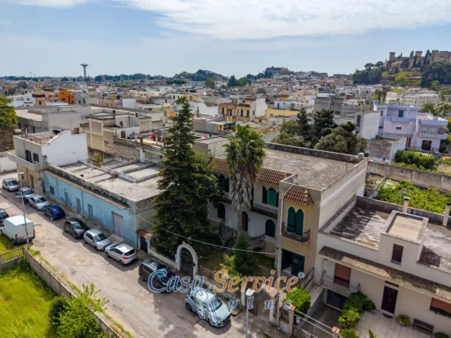 Immagine 2 di Villa in vendita  in Via Ada Negri a Oria