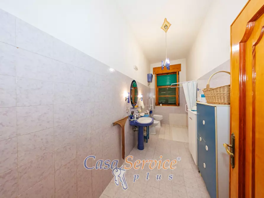 Immagine 33 di Villa in vendita  in Via Ada Negri a Oria