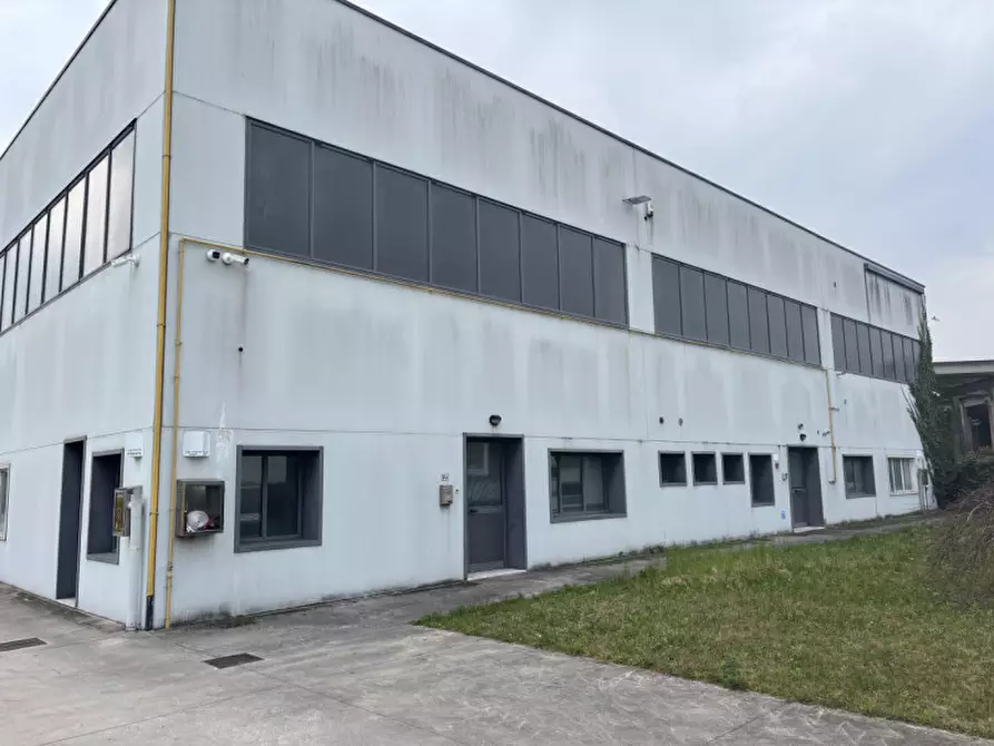 Immagine 7 di Capannone industriale in vendita  in Via Brigata Marche a Istrana