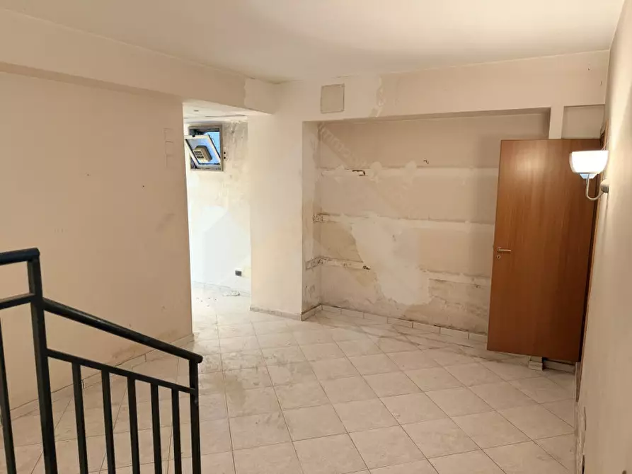 Immagine 3 di Magazzino in vendita  in Via Giuseppe Verdi , 22A a Andria