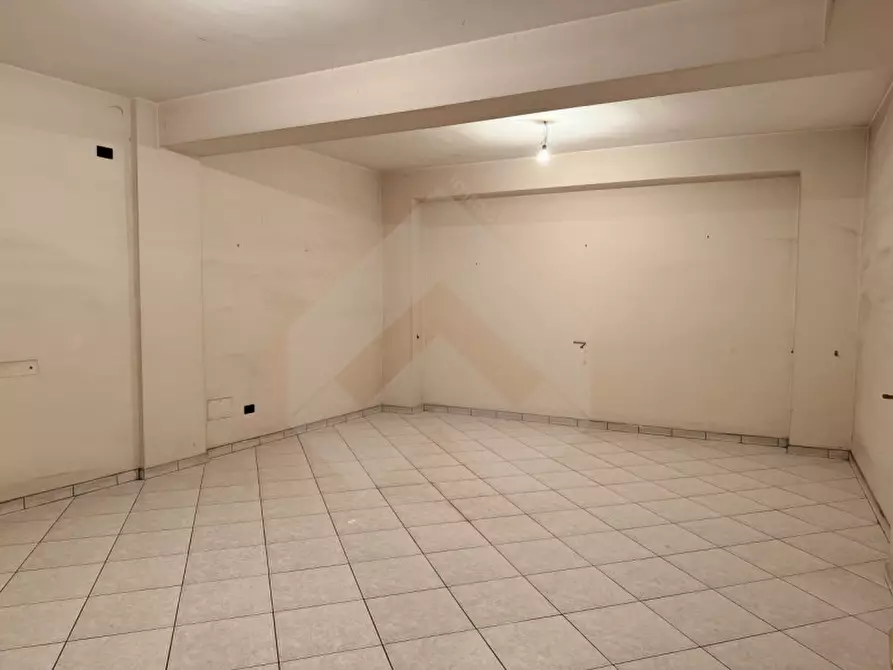 Immagine 6 di Magazzino in vendita  in Via Giuseppe Verdi , 22A a Andria