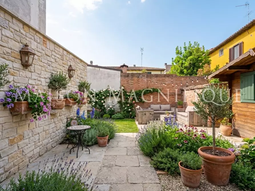 Immagine 19 di Palazzo in vendita  in via Edgardo Fogli 10 a Comacchio