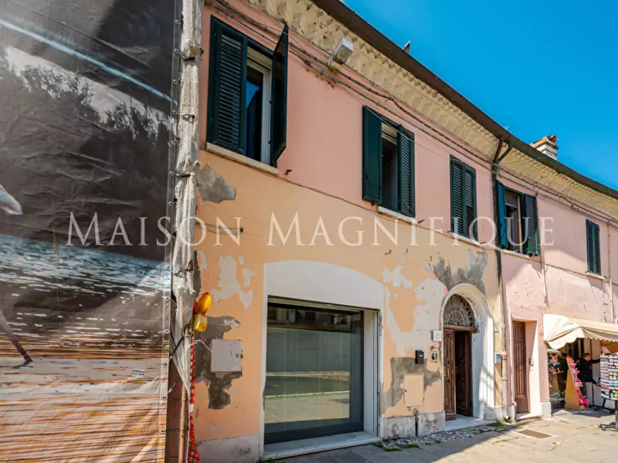 Immagine 49 di Palazzo in vendita  in via Edgardo Fogli 10 a Comacchio