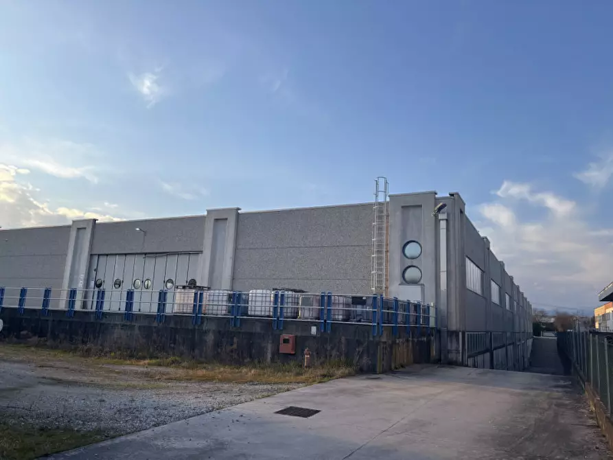 Immagine 4 di Capannone industriale in vendita  in via ermenegildo minato a Riese Pio x