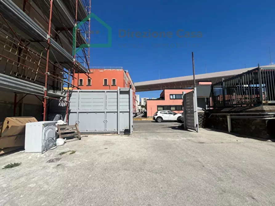 Immagine 7 di Ufficio in affitto  in VIA NUOVA POGGIOREALE a Napoli