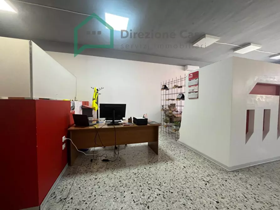 Immagine 12 di Ufficio in affitto  in VIA NUOVA POGGIOREALE a Napoli