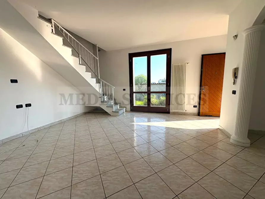 Immagine 5 di Villa in vendita  in via Roma n° 35 a Tromello