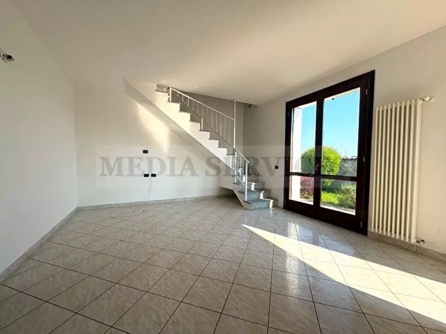 Immagine 8 di Villa in vendita  in via Roma n° 35 a Tromello