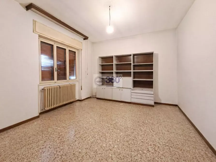Immagine 9 di Villa in vendita  in Vial Europa a Passirano