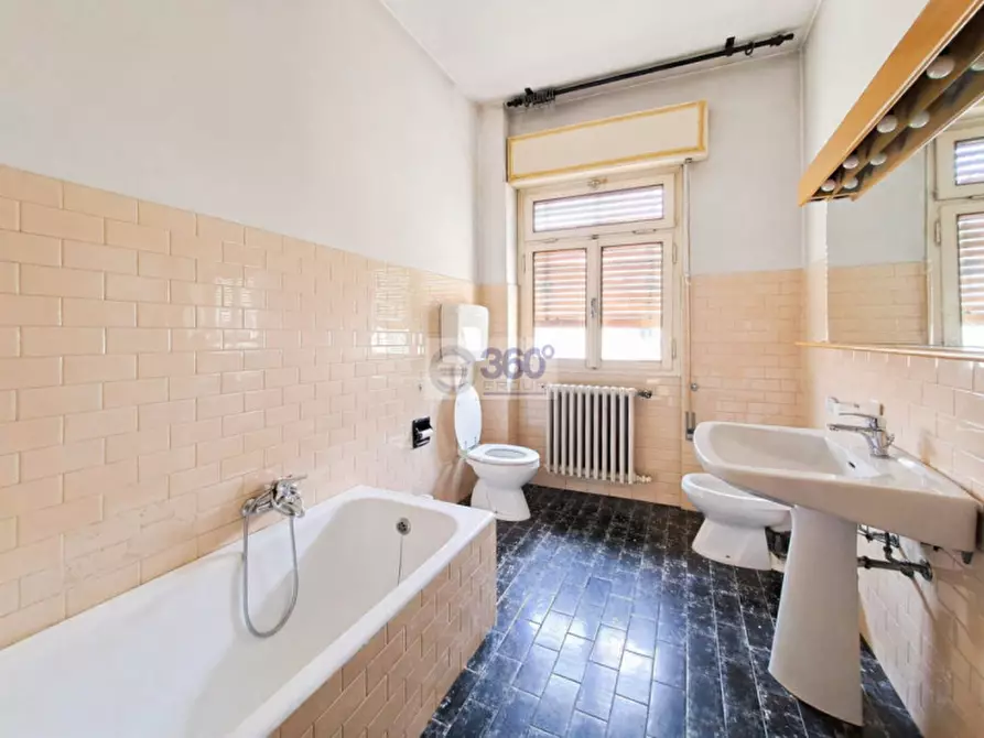 Immagine 10 di Villa in vendita  in Vial Europa a Passirano