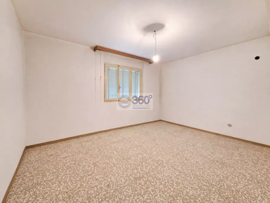 Immagine 13 di Villa in vendita  in Vial Europa a Passirano