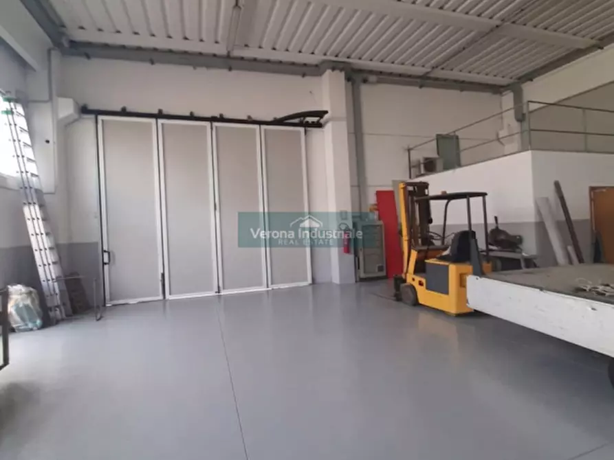 Immagine 1 di Capannone industriale in vendita  in Trevenzuolo a Trevenzuolo